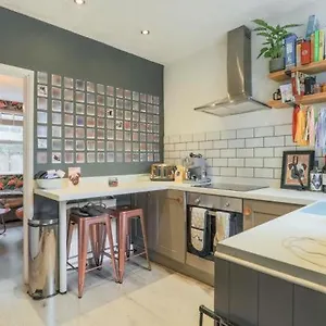 Perfectly Placed Town Centre Holiday home Harrogate